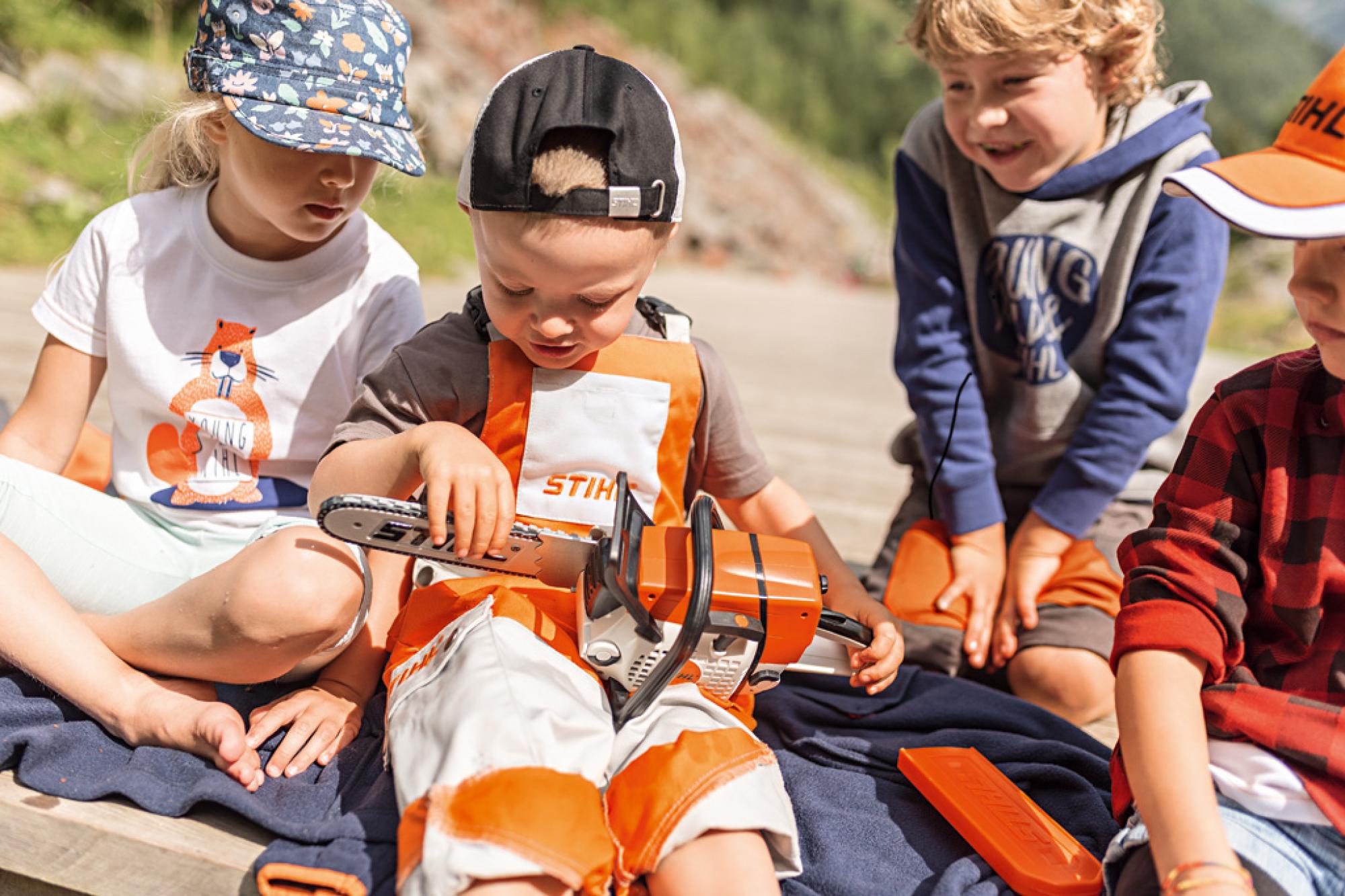 <p>Gyerekjátékok a legkisebb STIHL fanoknak!</p>