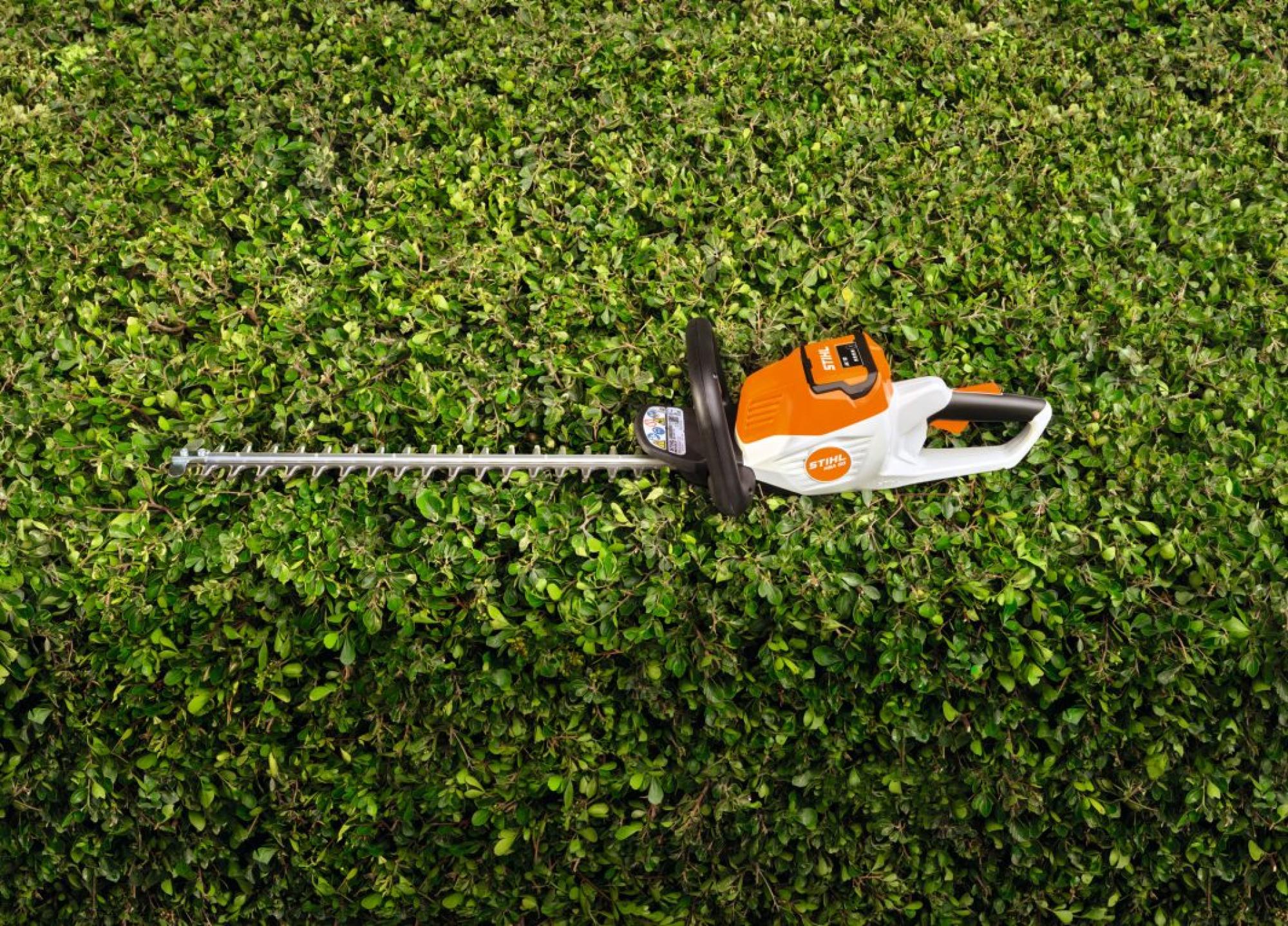 STIHL HSA 50 akkumulátoros sövénynyíró (Akkumulátor és töltő nélkül)
