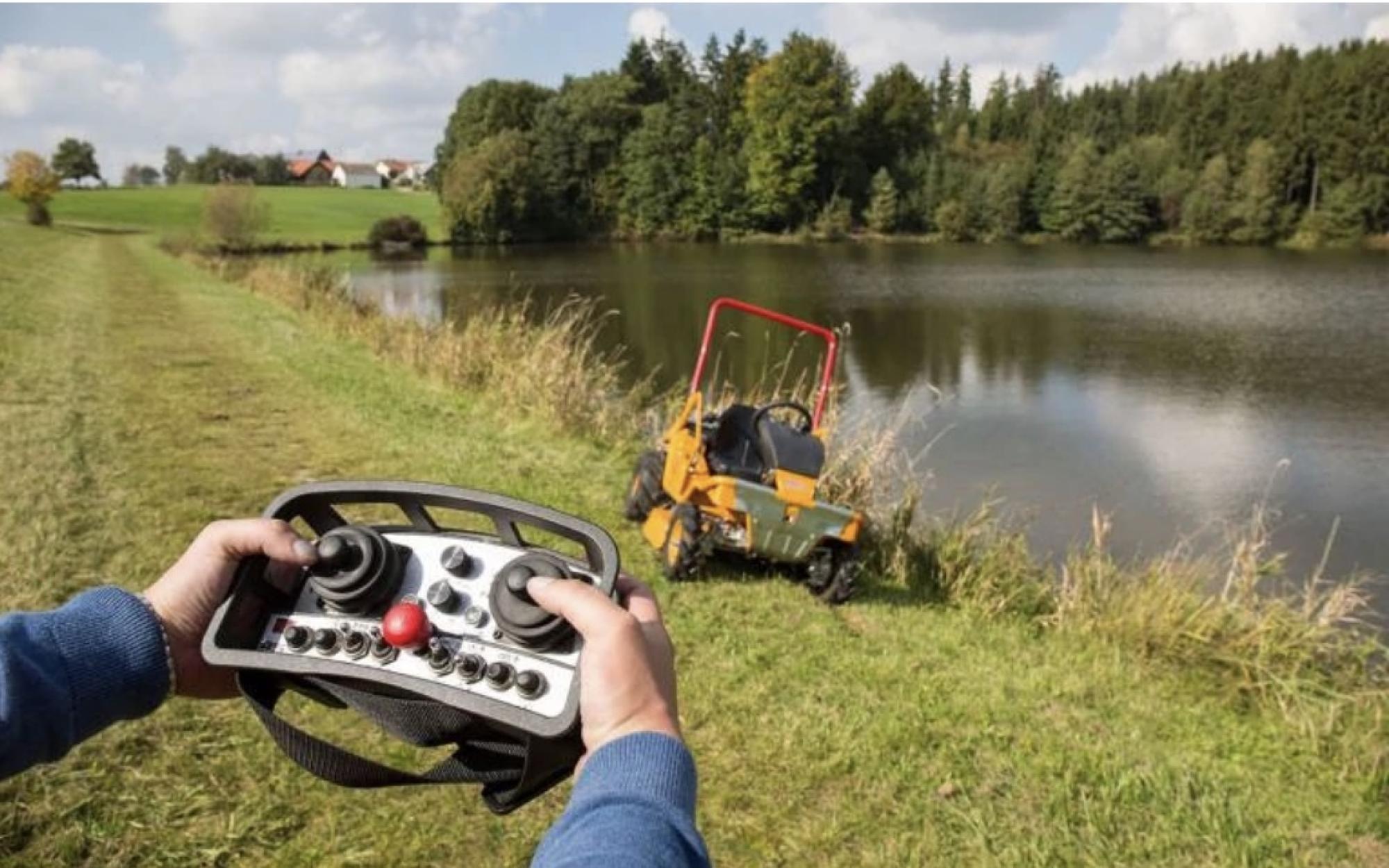 AS-Motor AS 940 Sherpa 4WD RC távirányítható, felülős magasgazvágó 