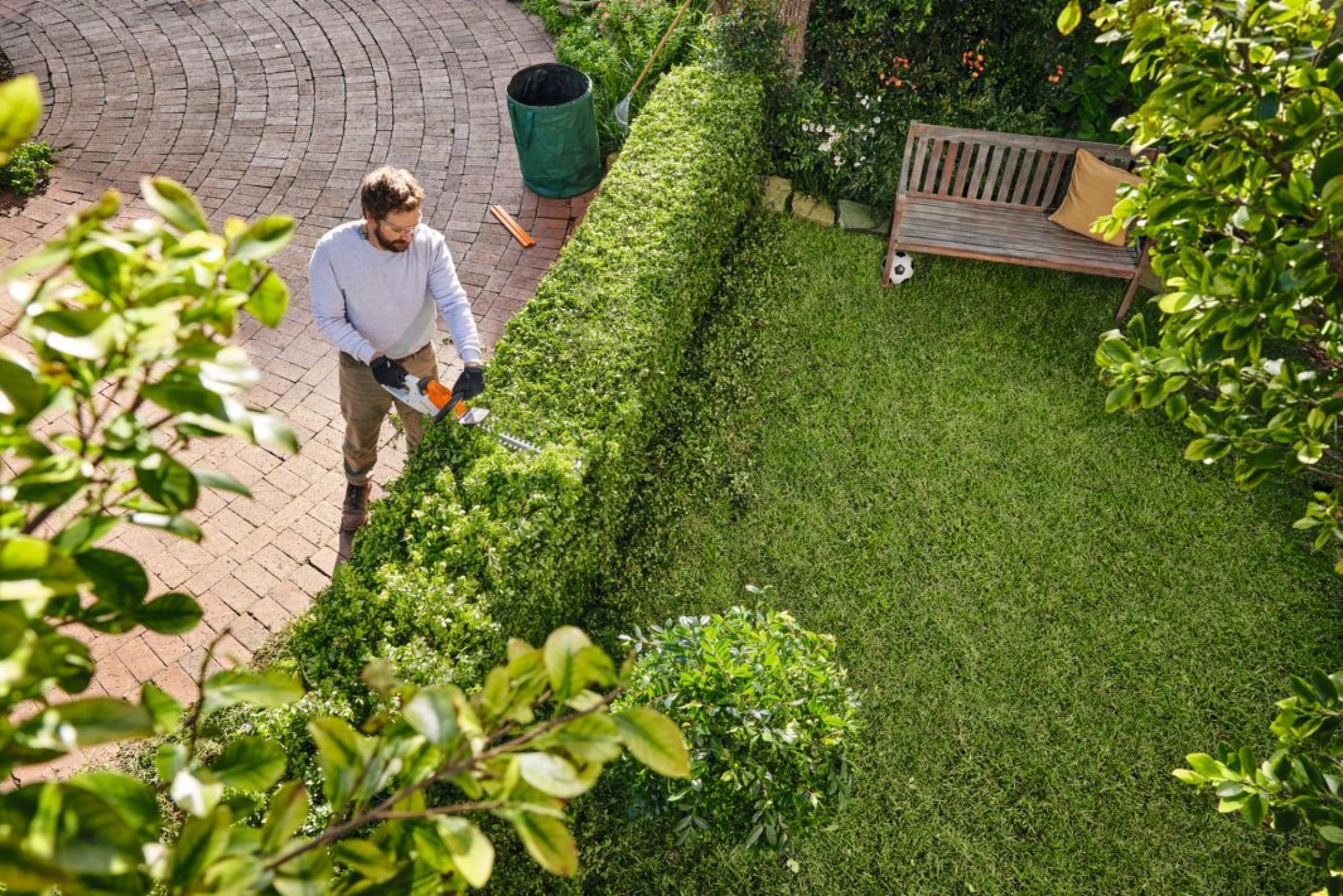 STIHL HSA 30 Akkumulátoros sövényvágó (Akkumulátor és töltő nélkül)