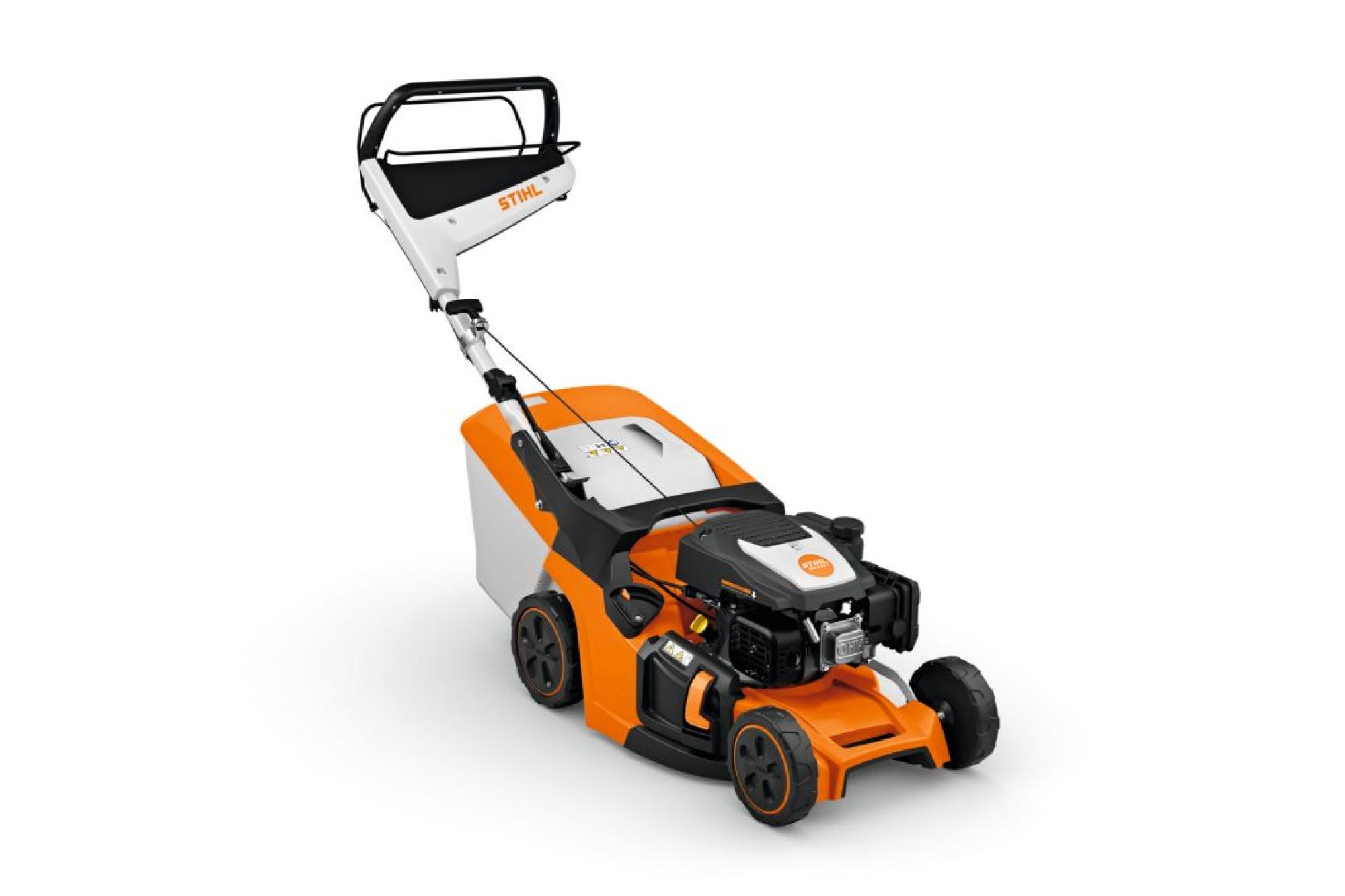 STIHL RM 443 T Benzinmotoros fűnyíró