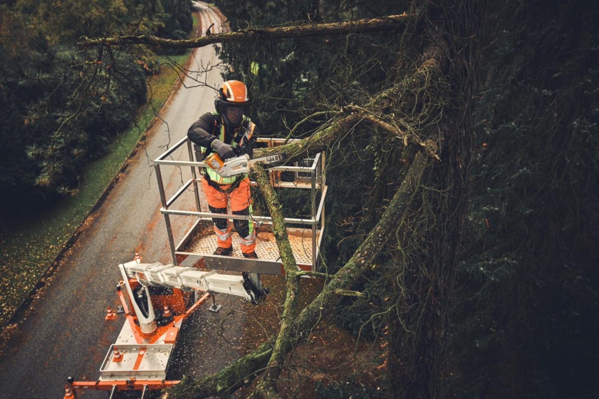 MSA 190 T AP Akkumulátoros láncfűrész (akkumulátoros és töltő nélkül)