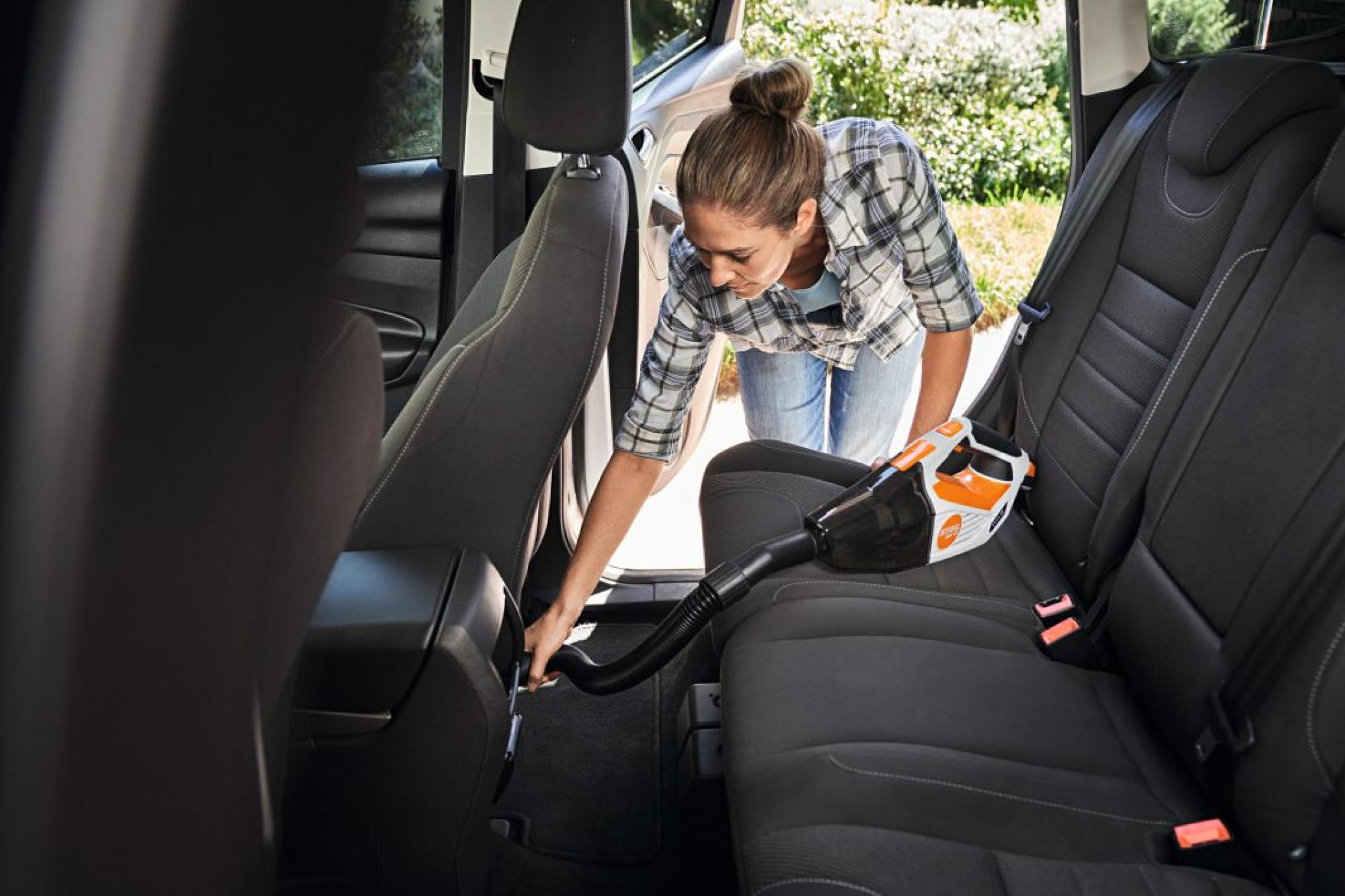 STIHL SEA 20 Akkumulátoros porszívó (AS 2 Akkuval és AL 1 töltővel)