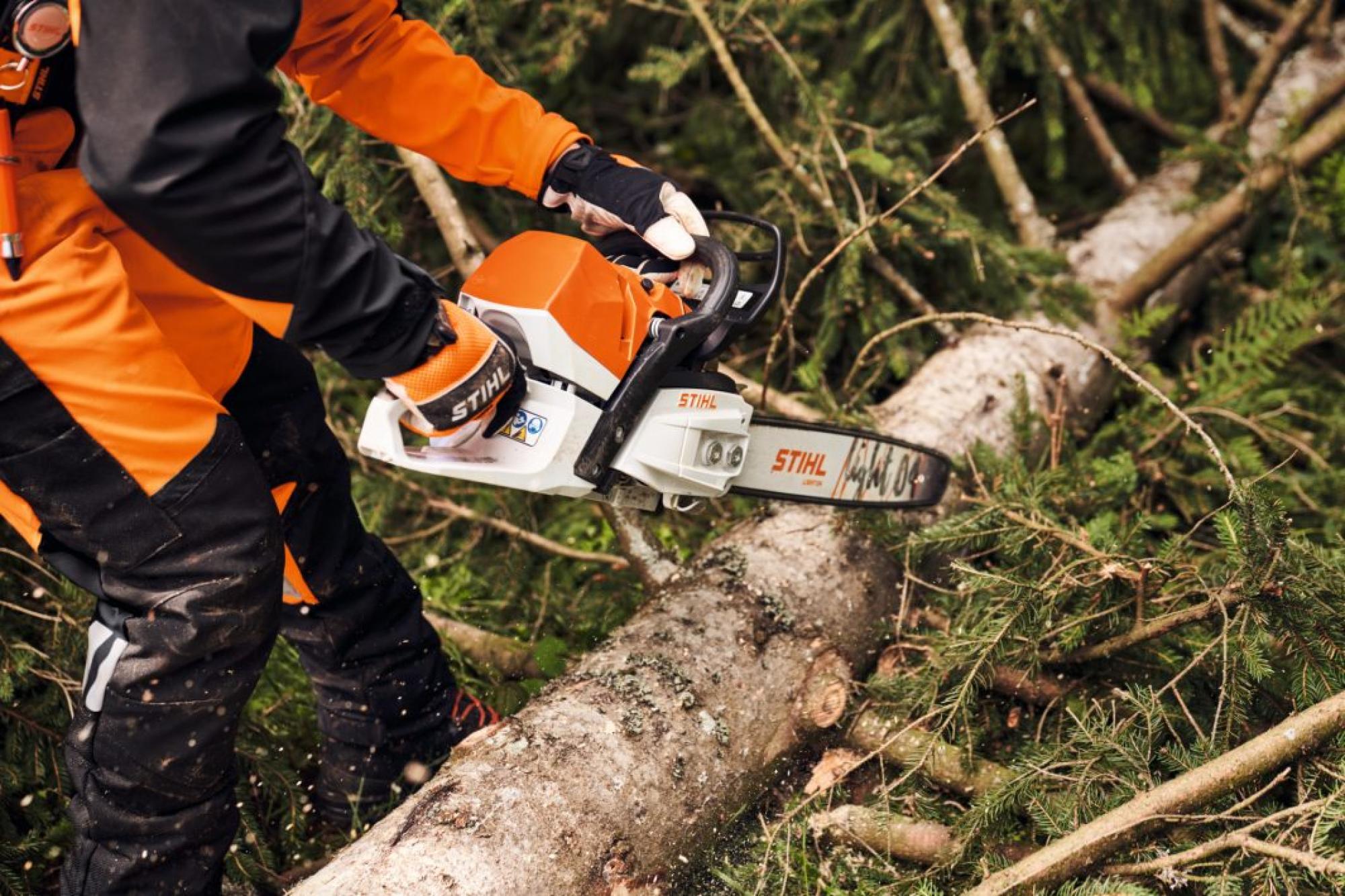 STIHL MS 400 C-M Benzinmotoros láncfűrész