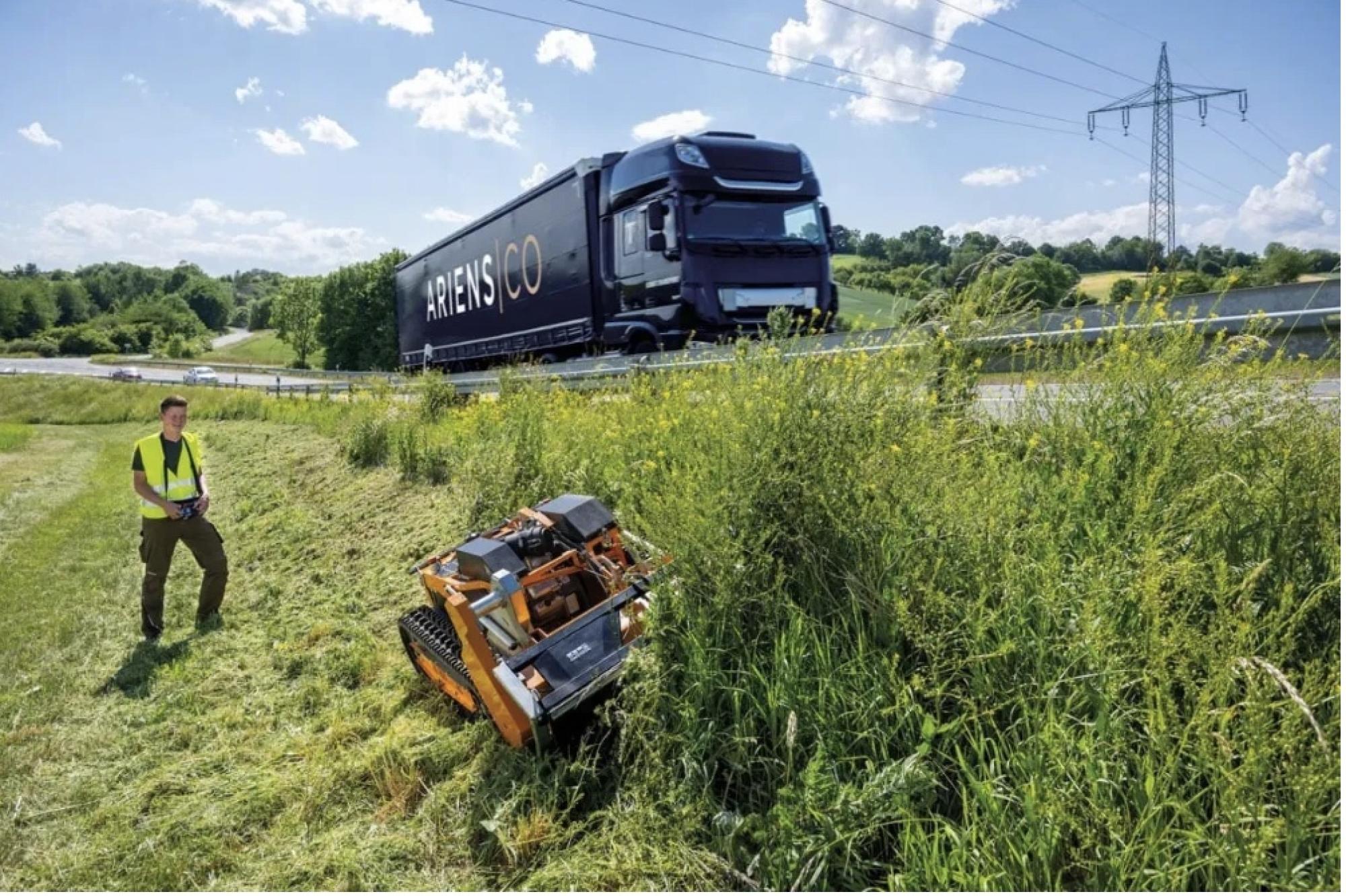 AS-Motor AS 1000 OVIS EVO RC rádiótávirányítású lengőkéses szárzúzó