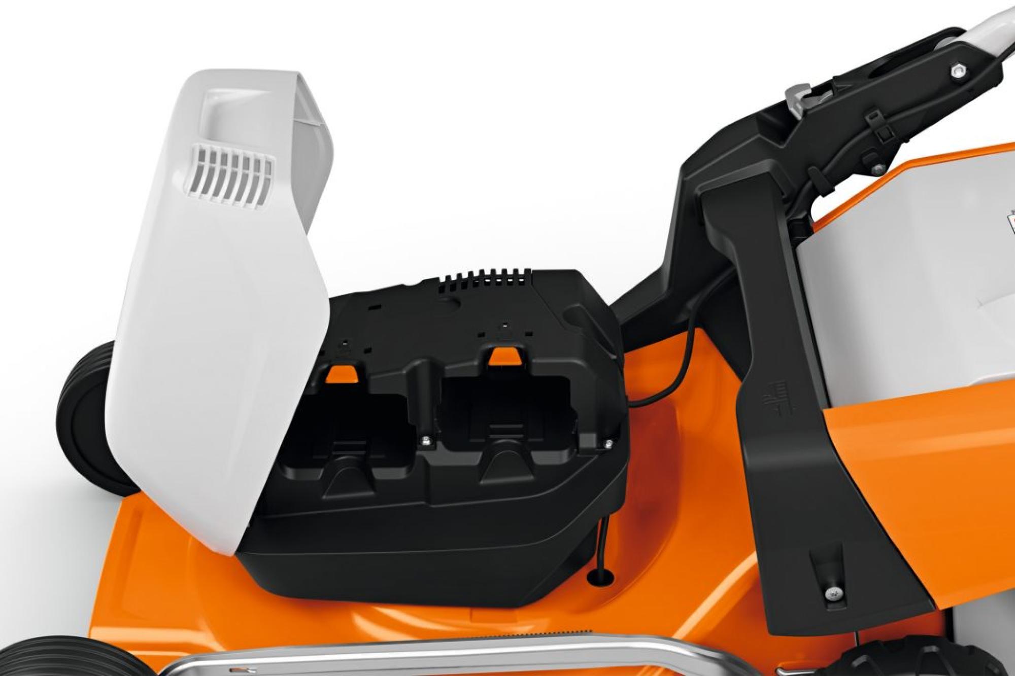 STIHL RMA 253.3 T  Akkumulátoros fűnyíró (AK 30 S akkuval és AL 101 töltővel)