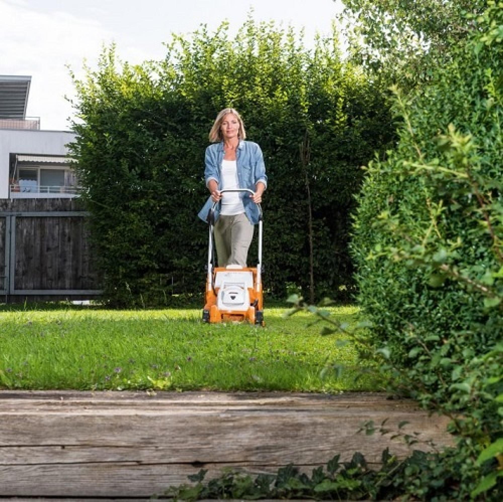 STIHL RMA 239 akkumulátoros fűnyíró (Akkumulátor és töltő nélkül)